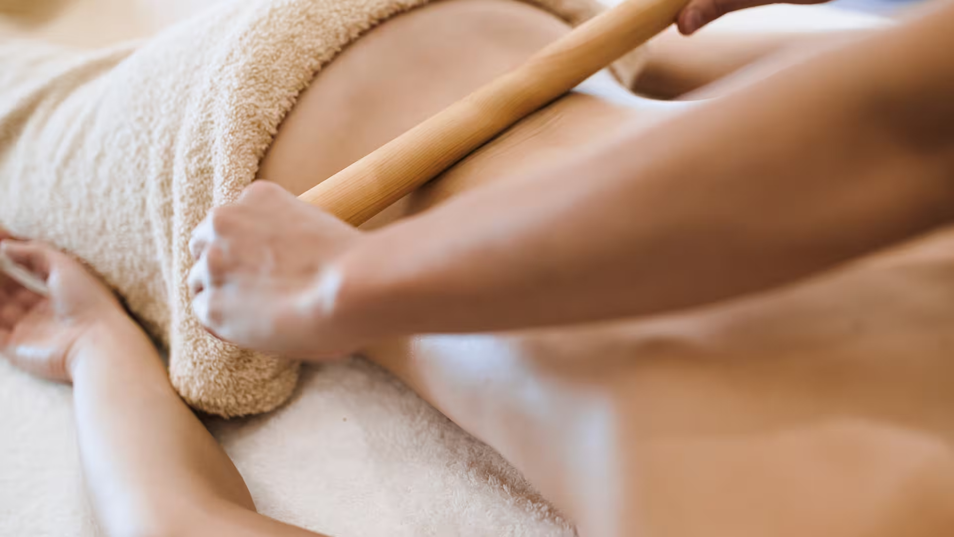 Bamboo massage – 50 minutes