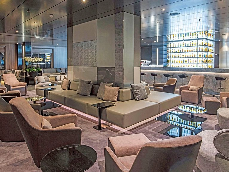 Scenic lounge bar
