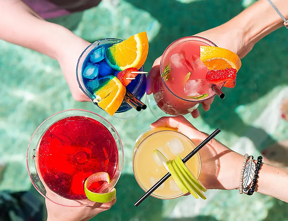 Pool bar