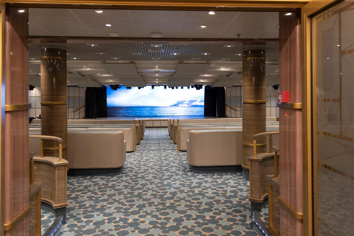 Venetian lounge