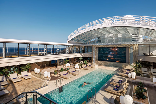 The conservatory pool & bar