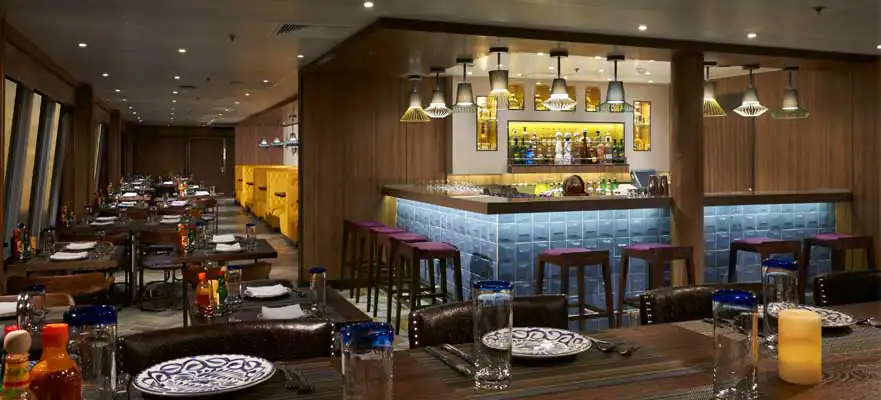 Los lobos cantina