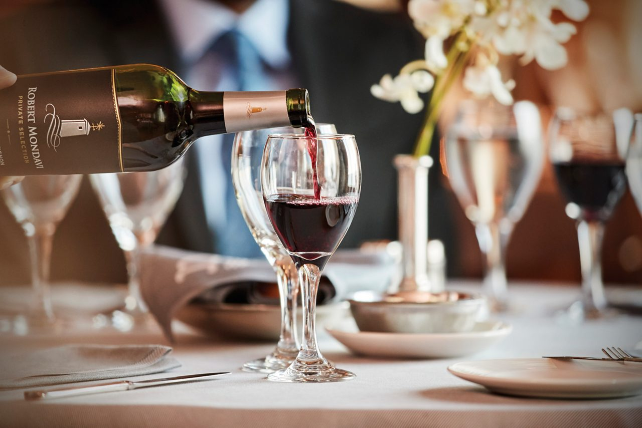 Reserve collection dining