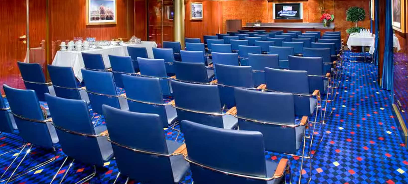 Business centre & meeting rooms