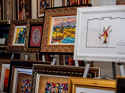 Art auctions