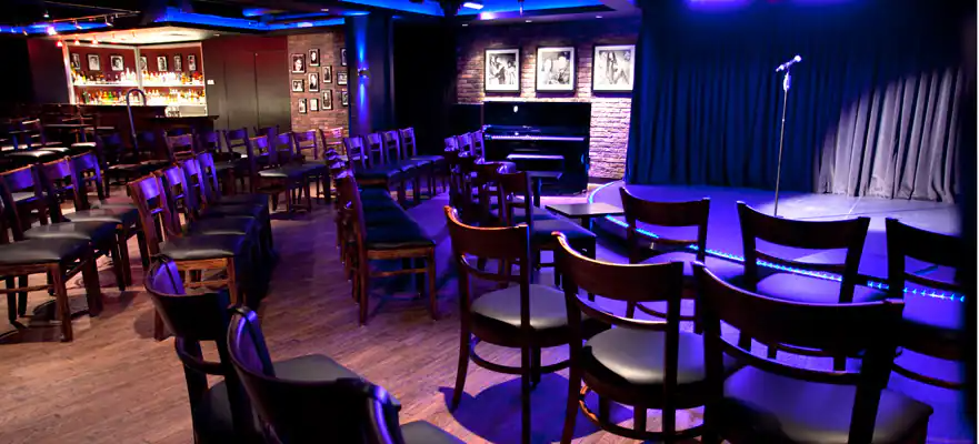 Headliners comedy club