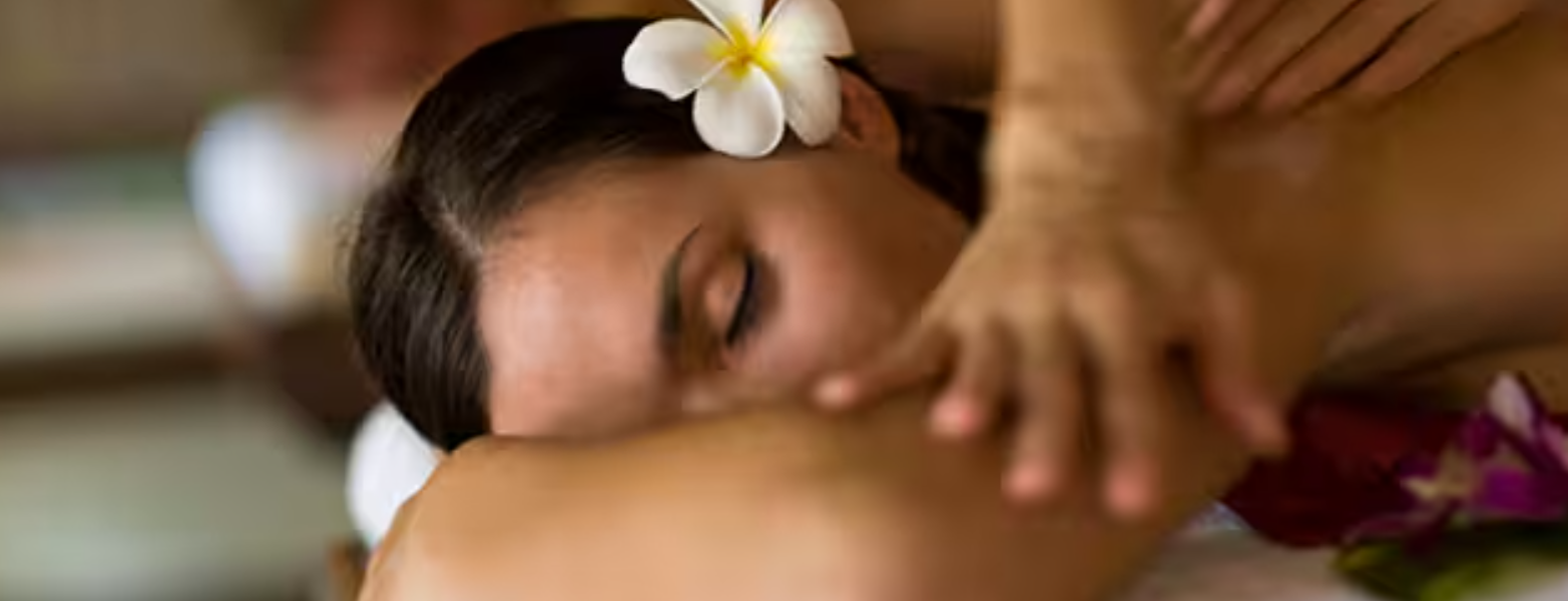 Couples deep tissue muscle massage