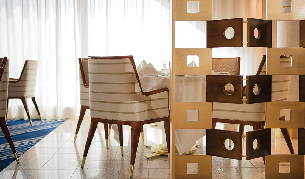 Sette mari at la veranda