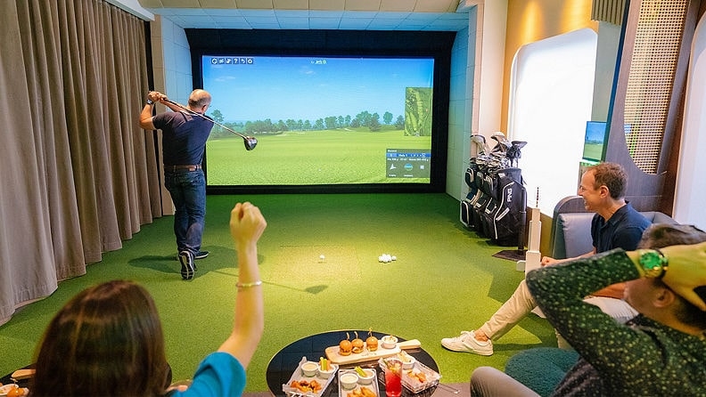 Ultimate golf & sport simulator