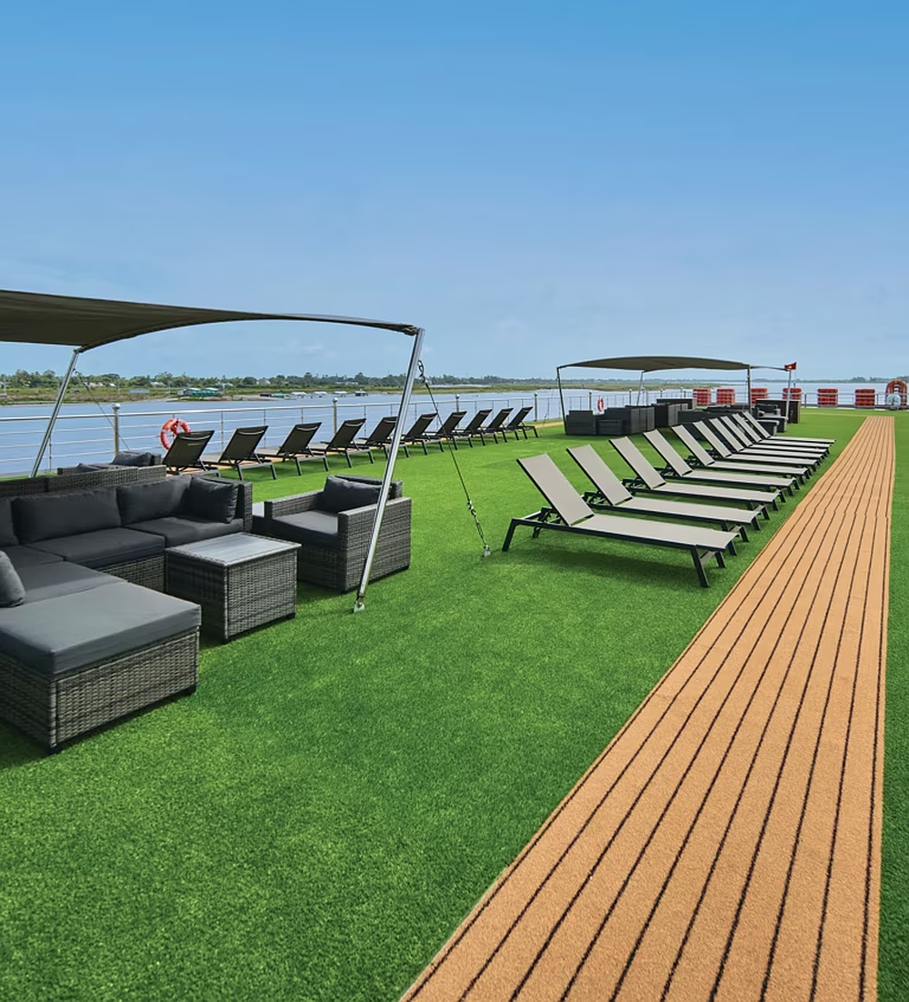 Sun deck